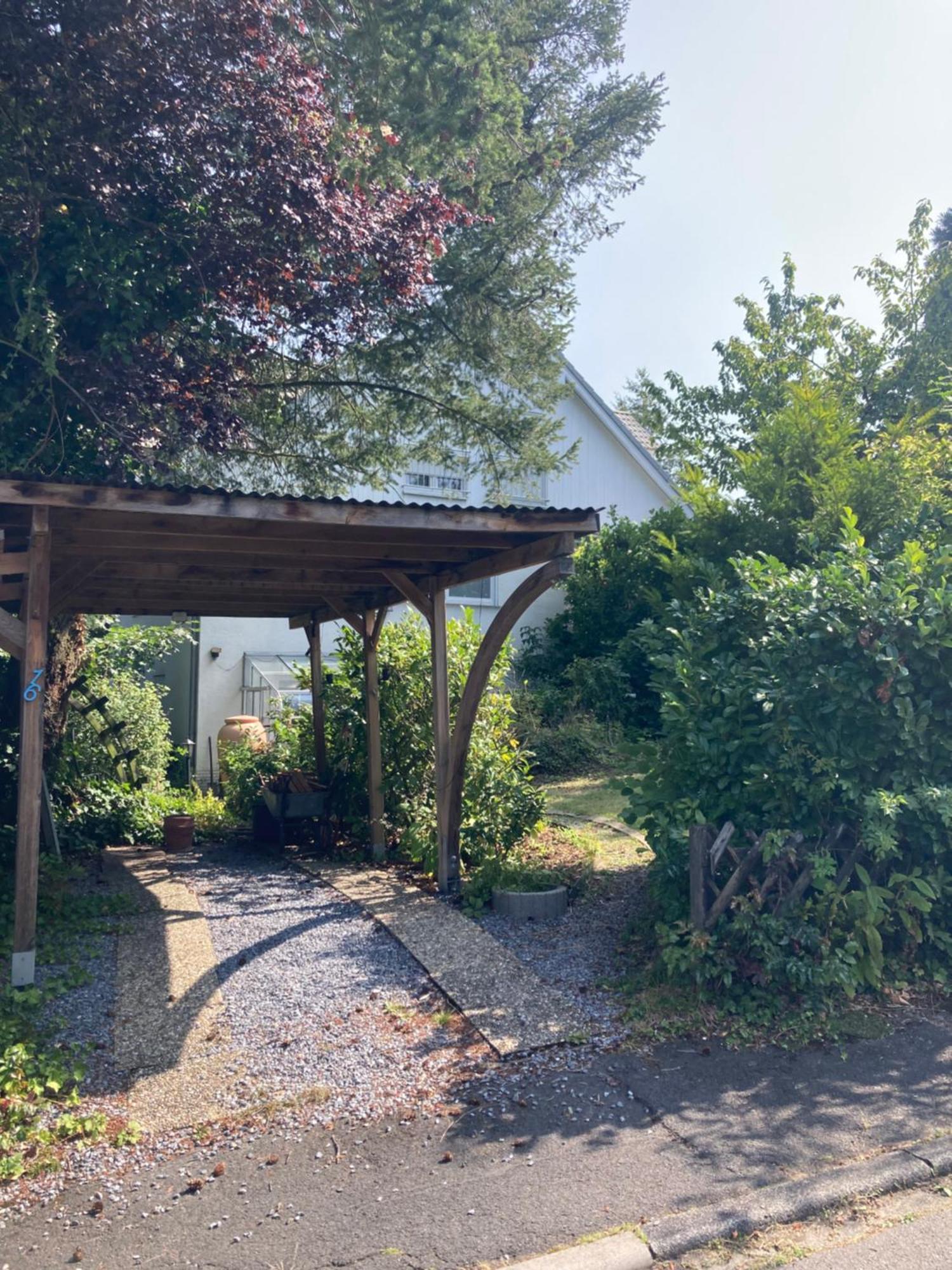 Apartamento Amselweg Am Waldrand Gelegen Netflix Eigener Carport Uvm Taunusstein Exterior foto